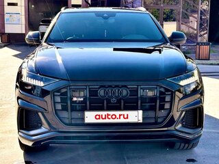 2020 Audi Q8 55 TFSI I (4M), чёрный, 6500000 рублей, вид 3