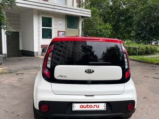 2017 Kia Soul II Рестайлинг, белый, 1500000 рублей, вид 3