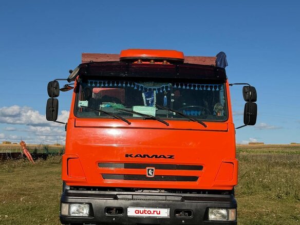2012 КамАЗ 45143, оранжевый, 3200000 рублей