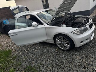 2011 BMW 1 серии 116i I (E81/E82/E87/E88) Рестайлинг, белый, 800000 рублей, вид 5