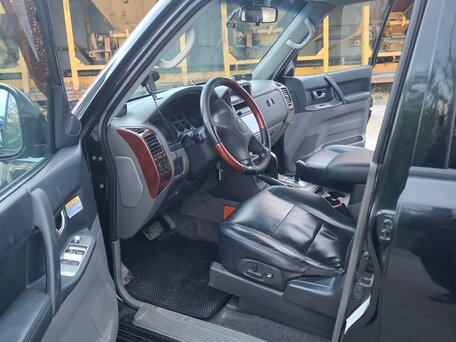 2006 Mitsubishi Pajero III Рестайлинг, чёрный, 1150000 рублей, вид 5