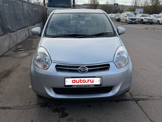 2013 Daihatsu Boon II, серебристый, 550000 рублей, вид 1
