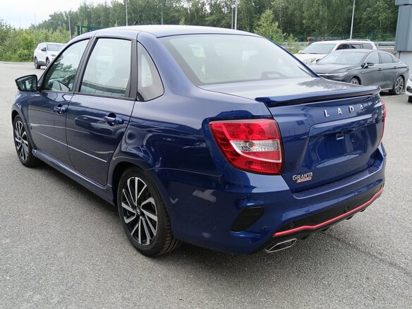 2026 Lada (ВАЗ) Granta Sport I Рестайлинг, синий, 1657000 рублей - вид 6