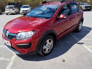 2015 Renault Sandero Stepway II, красный, 670000 рублей, вид 3