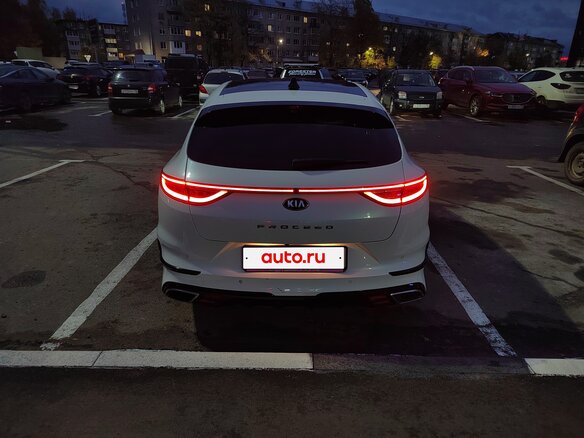 2019 Kia Proceed GT I, белый, 2350000 рублей - вид 1