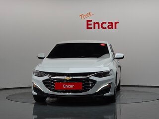 2022 Chevrolet Malibu IX Рестайлинг, белый, 1680000 рублей, вид 2