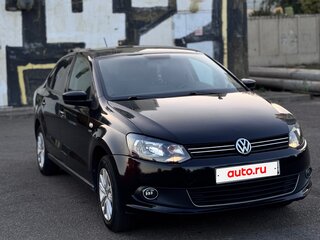 2013 Volkswagen Polo V, чёрный, 700000 рублей, вид 3