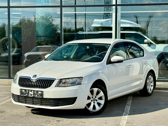 2013 Skoda Octavia III (A7), белый, 875000 рублей