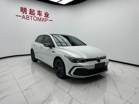 Volkswagen Golf VIII