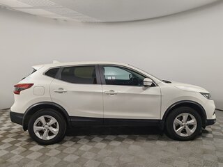 2019 Nissan Qashqai II Рестайлинг, белый, 1519000 рублей, вид 4