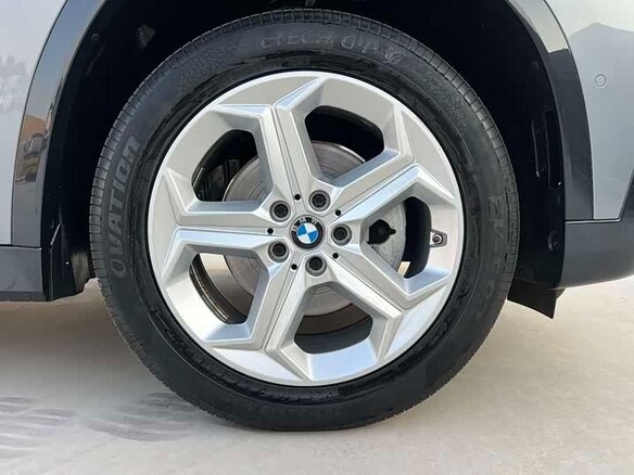 2023 BMW X1 Long 20Li sDrive III (U11/U12), серый, 3129000 рублей - вид 13