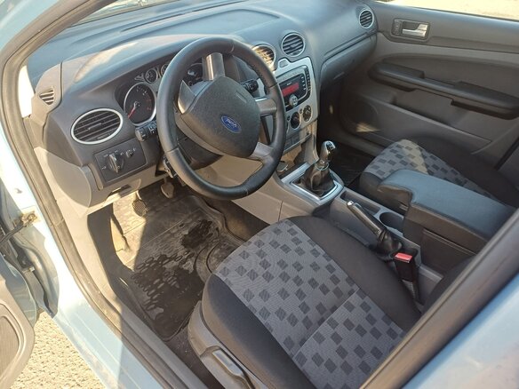 2009 Ford Focus II Рестайлинг, серый, 430000 рублей - вид 9