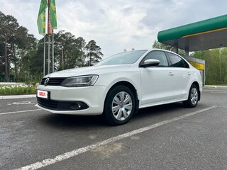 2013 Volkswagen Jetta VI, белый, 900000 рублей, вид 1