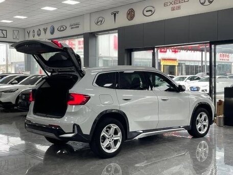 2023 BMW X1 Long 20Li sDrive III (U11/U12), белый, 3578000 рублей, вид 4