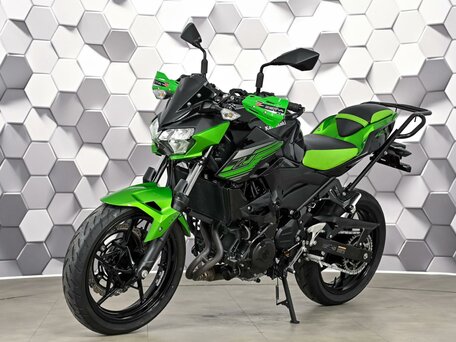 2025 Kawasaki Z 400, чёрный, 675000 рублей, вид 2