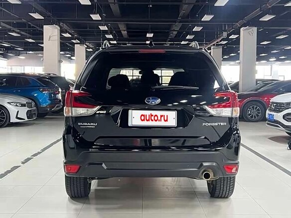 2022 Subaru Forester V Рестайлинг, чёрный, 2615000 рублей - вид 4