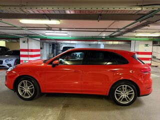 2019 Porsche Cayenne III, оранжевый, 7000000 рублей, вид 3