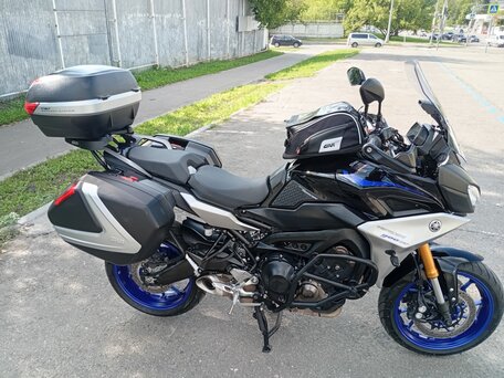 2018 Yamaha MT-09 Tracer (FJ-09), серый, 950000 рублей, вид 2