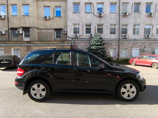 2011 Mercedes-Benz M-Класс 350 II (W164) Рестайлинг, чёрный, 1650000 рублей, вид 4