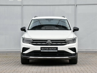 2021 Volkswagen Tiguan II Рестайлинг, белый, 3250000 рублей, вид 4
