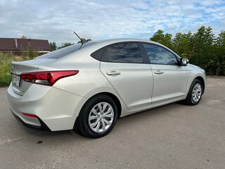 2018 Hyundai Solaris II, бежевый, 1550000 рублей, вид 3