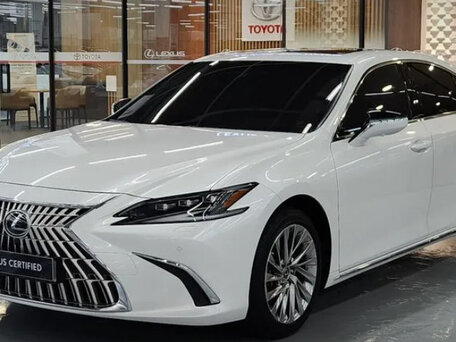 2024 Lexus ES 200 VII Рестайлинг, белый, 3235000 рублей, вид 1