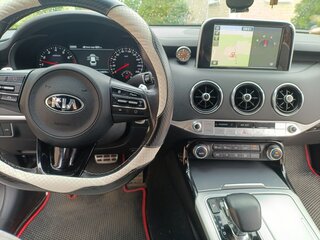 2018 Kia Stinger I, чёрный, 2359000 рублей, вид 5
