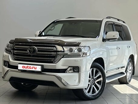 Toyota Land Cruiser 200 Series Рестайлинг 2