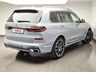 2026 BMW X7 40i I (G07) Рестайлинг, серый, 16799000 рублей, вид 3