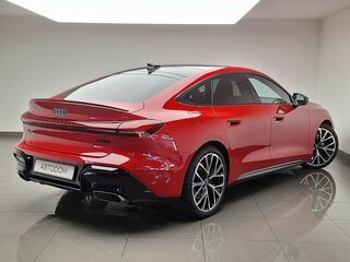2026 Audi A5 L Sportback III (B10), красный, 6500000 рублей, вид 3