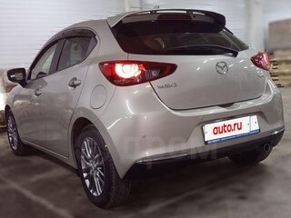2021 Mazda 2 III (DJ) Рестайлинг, бежевый, 1600000 рублей, вид 5