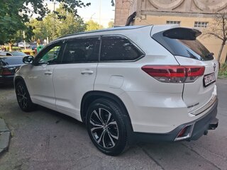 2017 Toyota Highlander III (XU50) Рестайлинг, белый, 3000000 рублей, вид 3