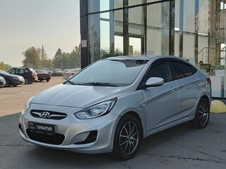 2013 Hyundai Solaris I, серебристый, 670000 рублей, вид 1