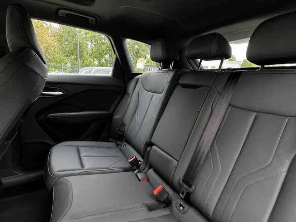 2026 Audi Q3 TFSI III (FJ), чёрный, 6500000 рублей - вид 7