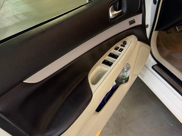 2011 Infiniti G G37 IV, белый - вид 6