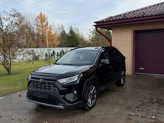 2020 Toyota RAV4 V (XA50), чёрный, 4200000 рублей, вид 2