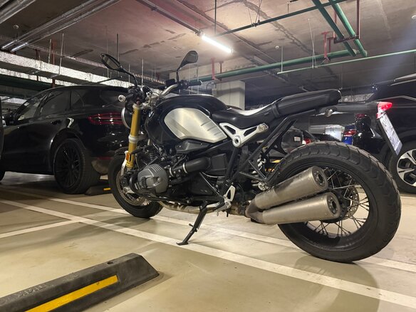 2018 BMW R Nine T, чёрный, 1050000 рублей - вид 2