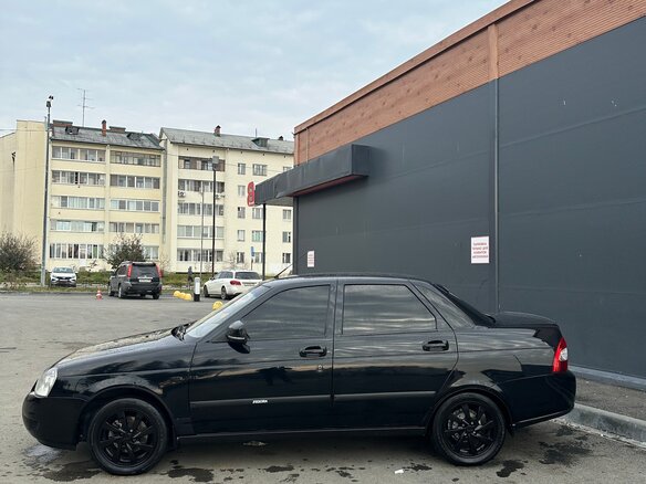 2011 Lada (ВАЗ) Priora I, чёрный, 350000 рублей
