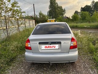 2011 Hyundai Accent ТагАЗ II, серебристый, 450000 рублей, вид 4