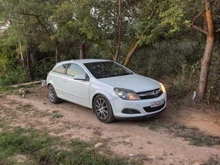 2008 Opel Astra GTC H Рестайлинг, белый, 410000 рублей, вид 1