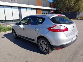 2010 Renault Megane III, серебристый, 520000 рублей, вид 3