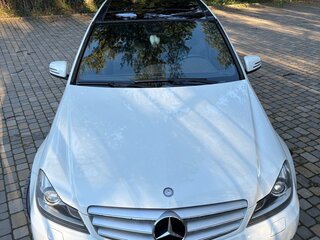 2012 Mercedes-Benz C-Класс 180 BlueEFFICIENCY III (W204) Рестайлинг, белый, 1800000 рублей, вид 3