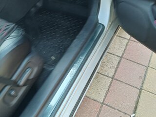2004 Toyota Avensis II, серебристый, 650000 рублей, вид 5