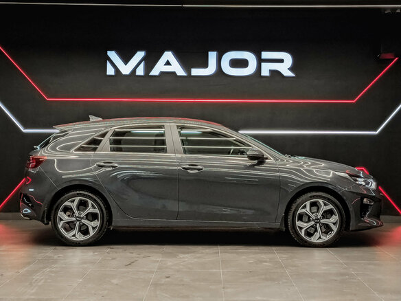 2020 Kia Ceed III, серый, 2190000 рублей - вид 3
