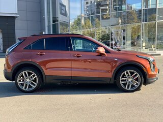 2020 Cadillac XT4 I, оранжевый, 3600000 рублей, вид 4