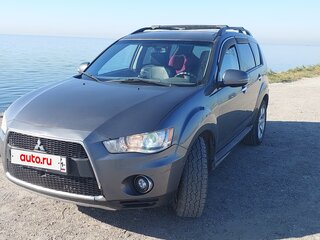 2011 Mitsubishi Outlander II Рестайлинг, серебристый, 1100000 рублей, вид 2
