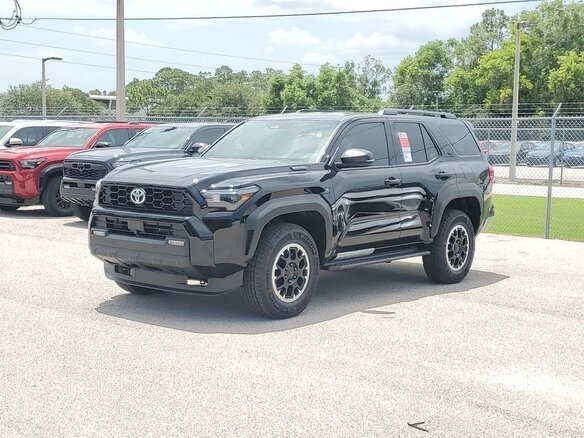 2025 Toyota 4Runner VI, чёрный, 11275334 рублей