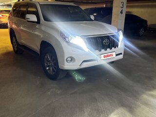 2014 Toyota Land Cruiser Prado 4-speed 150 Series Рестайлинг 1, белый, 3500000 рублей, вид 4