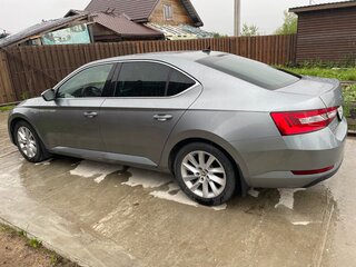 2021 Skoda Superb III Рестайлинг, серый, 2379000 рублей, вид 4
