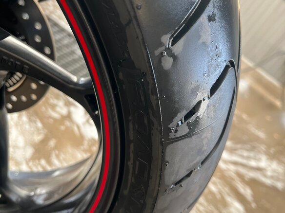 2019 Triumph Street Triple, чёрный, 750000 рублей - вид 16